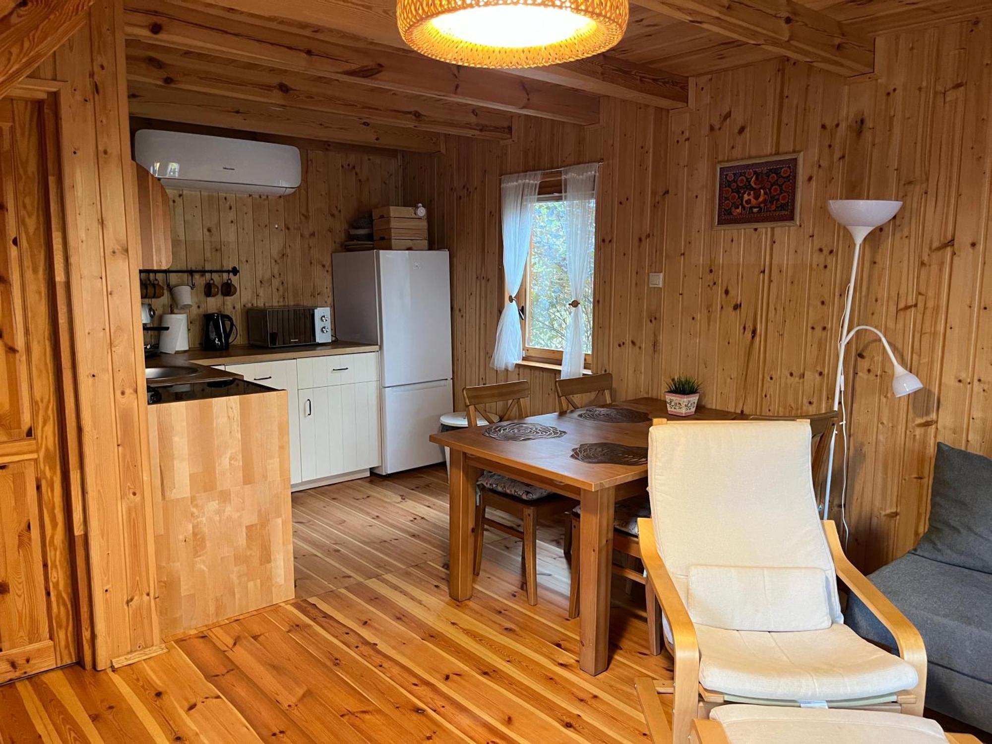 Domek Caloroczny Hawaje Nad Jeziorem Kazub Cieciorka Exterior photo