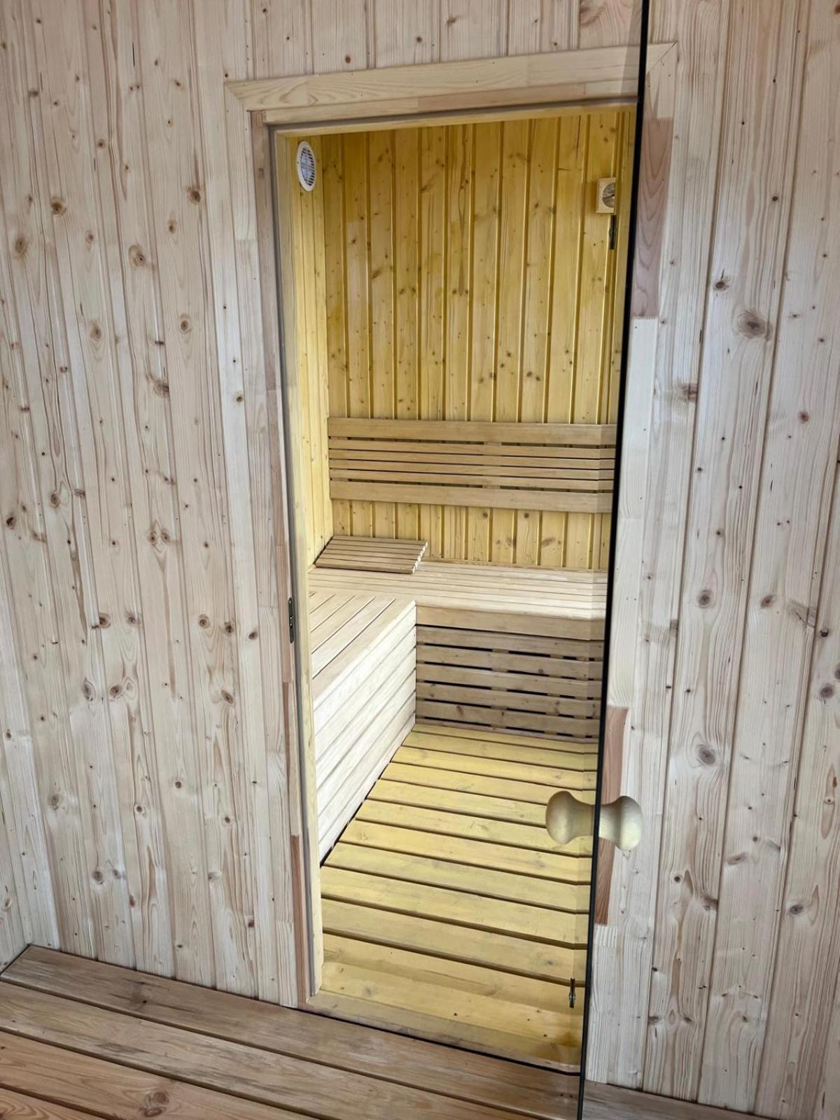 Domek Caloroczny Hawaje Nad Jeziorem Kazub Cieciorka Exterior photo